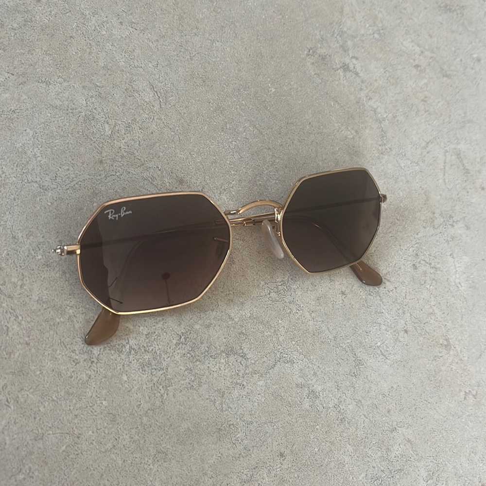 ⭐️Ray Ban sunglasses ⭐️